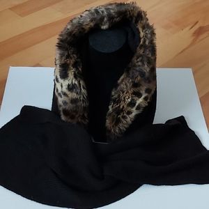 Scarf with faux fur trim around hood